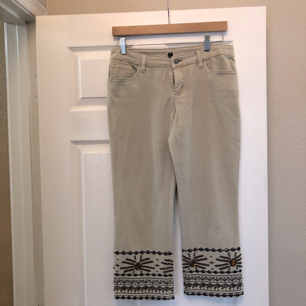 AZI embellished cropped jeans EUC size 4
